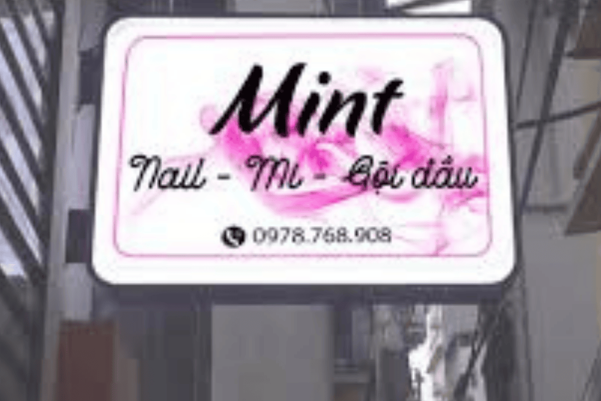 Ảnh thực tế một hộp đèn mica chữ nổi đẹp, sáng rõ ( phân biệt hộp đèn mica chữ nổi ) 